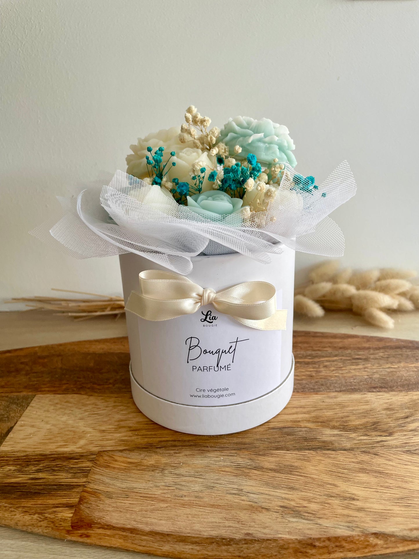 Bouquet de fleurs parfumés de fondants, cire végétale d'olive parfumé à la vanille des iles, fait main artisanat, idée cadau invité mariage