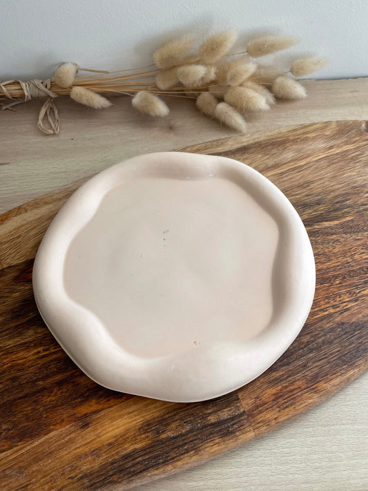 Plateau decoratif vide poche decoration interieure fait main artisanal en jesmonite pose bougie