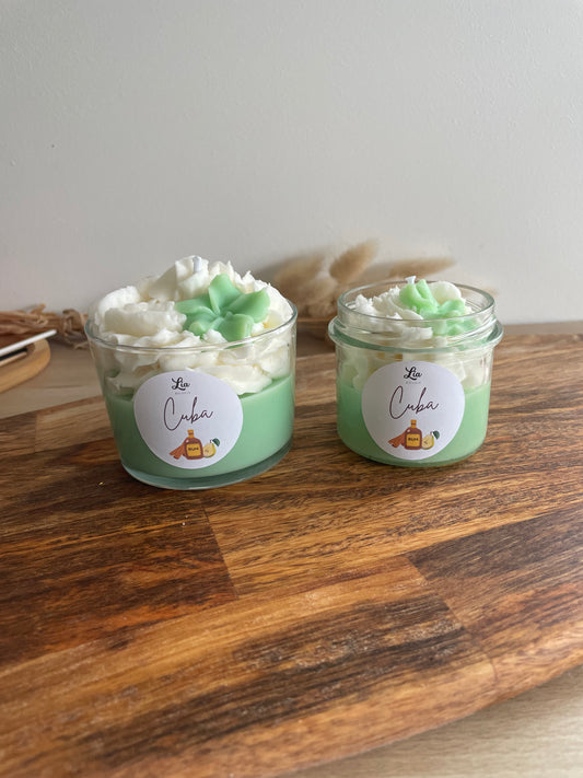 Bougie parfumee gourmande en chantilly cuba rhum brun cannelle cire vegetale olive soja fait main artisanal idee cadeau