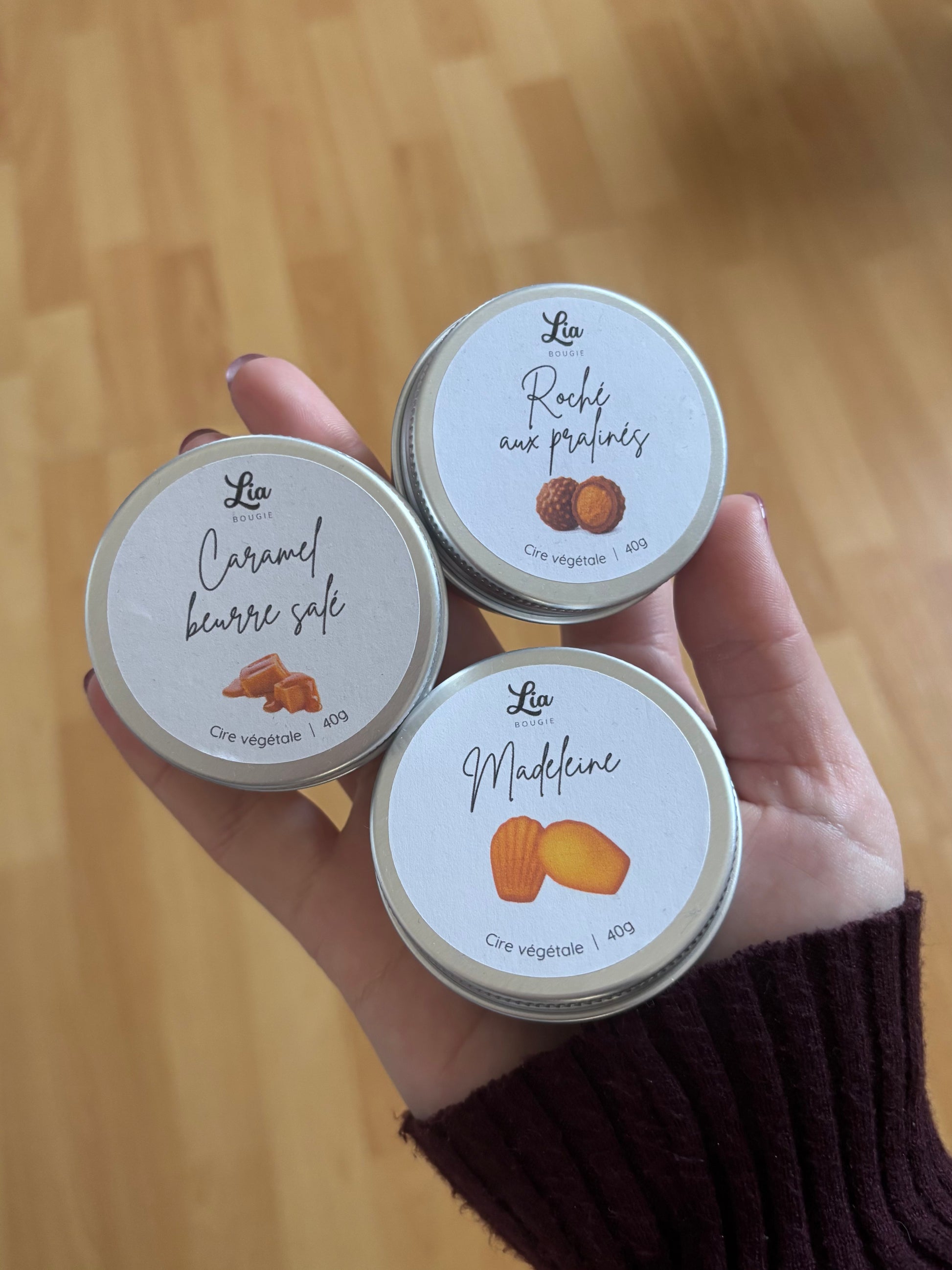 Coffret St Valentin 4 produits parfumes pour les amoureux fondants, bougies, poudre aspirateur, brume de linge