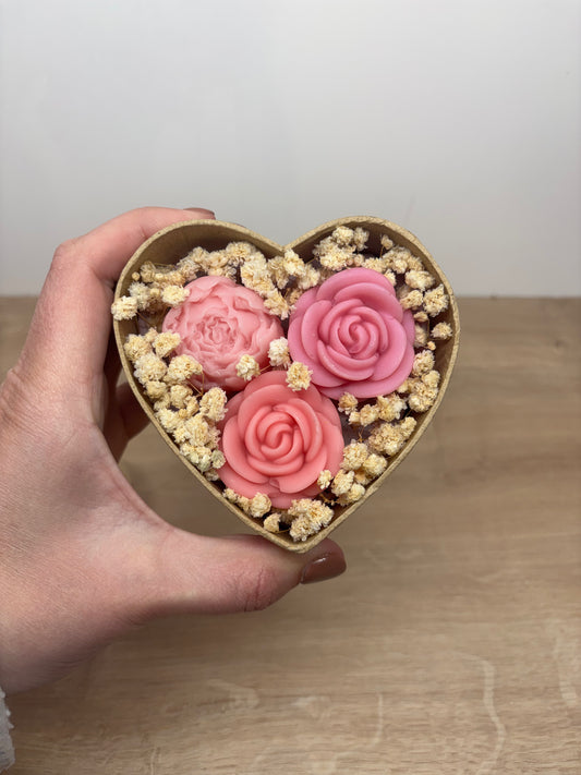 Petit Bouquet de fleurs de Fondants Parfumés – Cerise noire - Format Cœur avec couvercle