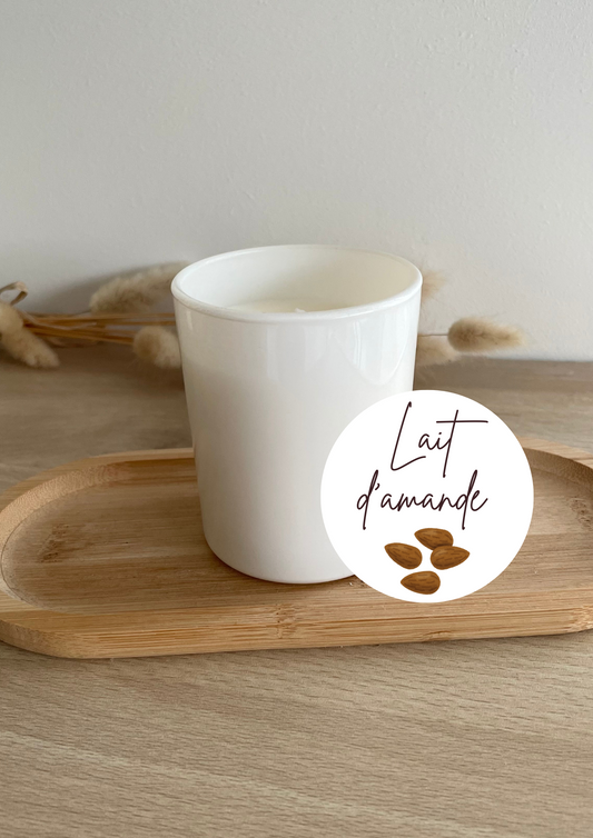 Lait d_amande bougie parfumee parfum de grasse ambiance decoration interieure maison cire vegetale soja olive fait main artisanat creation francais