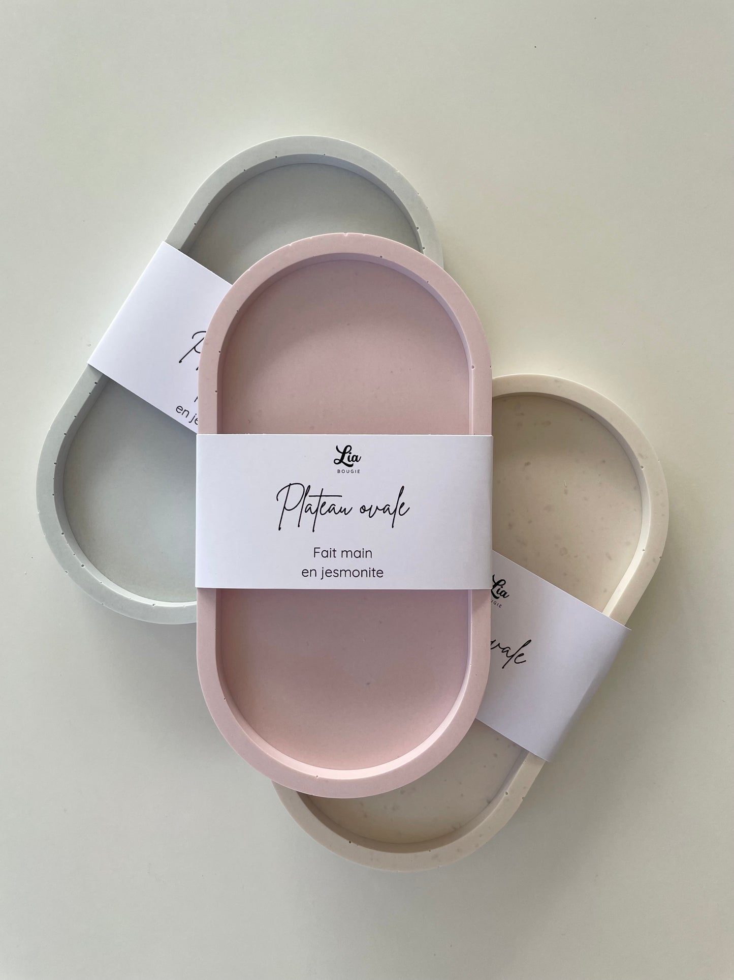 Plateau pour bougies parfumee senteur jesmnonite resine ecologique et durable non toxique decoration interieur rangement artisanat