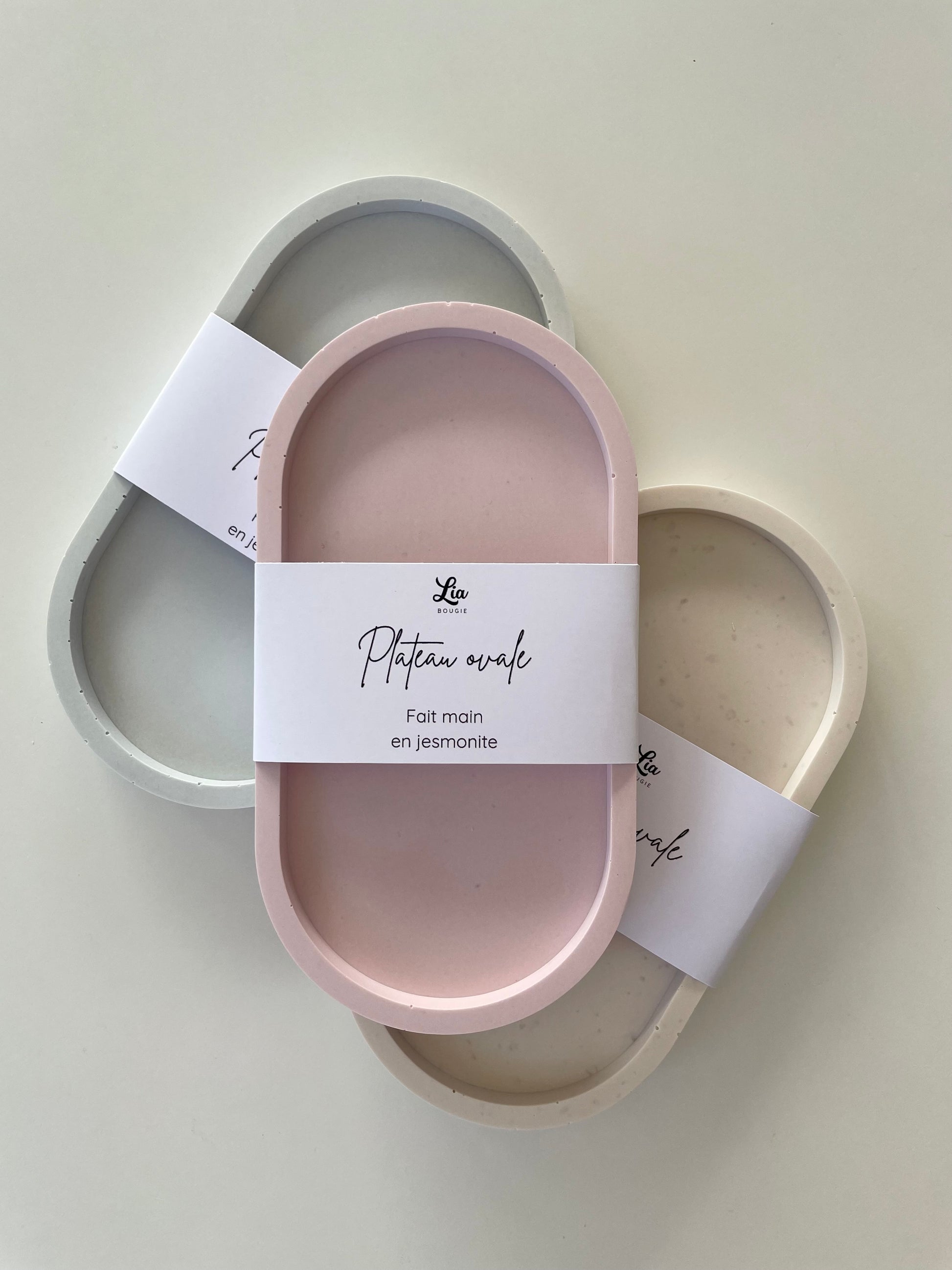 Plateau pour bougies parfumee senteur jesmnonite resine ecologique et durable non toxique decoration interieur rangement artisanat